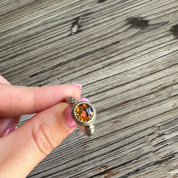 Effy Balissima Sterling and 18k Quartz
Cushion Cut Ring Size 6 - Picture 5 of 5